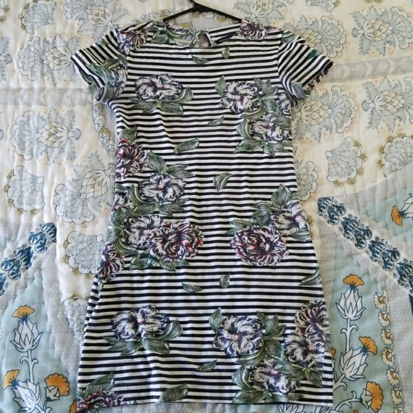 French Connection Dresses & Skirts - FRENCH CONNECTION bonita Striped Dress